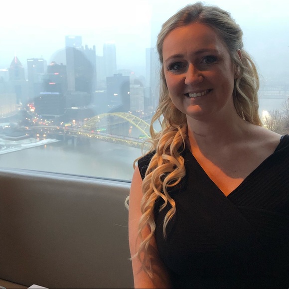 Meet your Posher, Sara - Picture 1 of 1